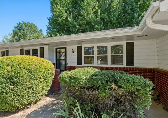 Photo 2 of Single family home for sale at 3107 S Turner St, Springdale, AR 72764 | MLS# 1364587 | Listing updated on 2026-10-27