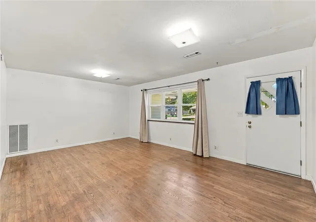 Photo 3 of Single family home for sale at 3107 S Turner St, Springdale, AR 72764 | MLS# 1364587 | Listing updated on 2026-10-27
