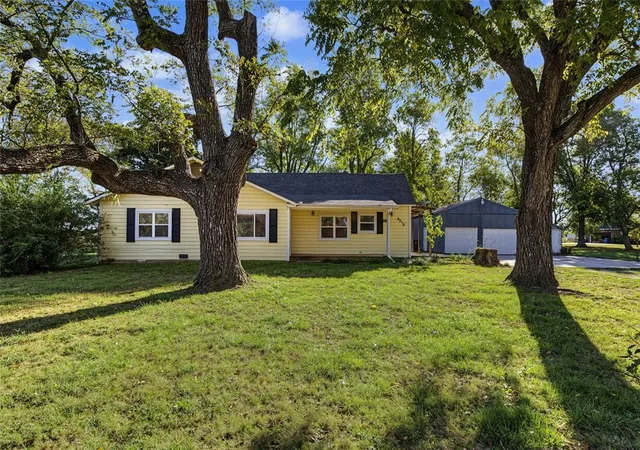 Photo 1 of Sale Pending at 9218 Morning Star Rd, Bentonville, AR 72713 | MLS# 1364535 | Listing updated on 2026-10-28