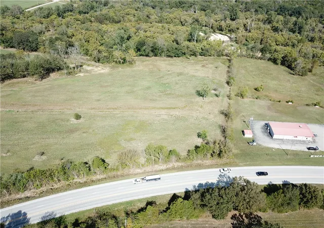 Photo 1 of House for sale at 001 W Highway 62, Pyatt, AR 72672 | MLS# 1364843 | Listing updated on 2026-10-12