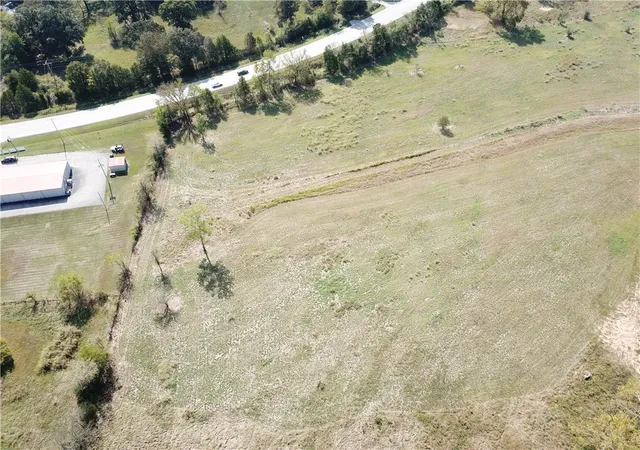 Photo 3 of House for sale at 002 W Highway 62, Pyatt, AR 72672 | MLS# 1364853 | Listing updated on 2026-10-12