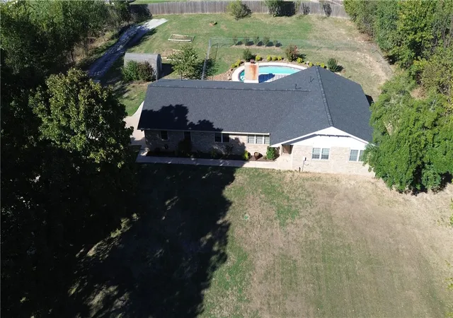 Photo 1 of Sale Pending at 588 Elm Valley Ln, Elm Springs, AR 72762 | MLS# 1364906 | Listing updated on 2026-10-18