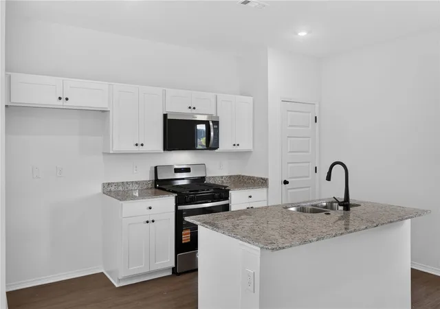 Photo 4 of Single family home for sale at 1364 Ridgeview Dr, Springdale, AR 72762 | MLS# 1364932 | Listing updated on 2026-10-14