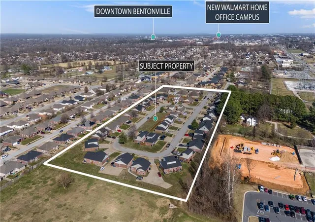 Photo 3 of Multi family home for sale at 3503 Sw Victoria Pl, Bentonville, AR 72712 | MLS# 1364969 | Listing updated on 2026-10-28