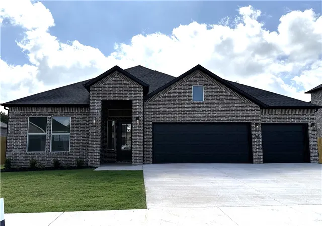 Photo 1 of Sale Pending at 4745 W Succulent St, Fayetteville, AR 72704 | MLS# 1365082 | Listing updated on 2026-10-14