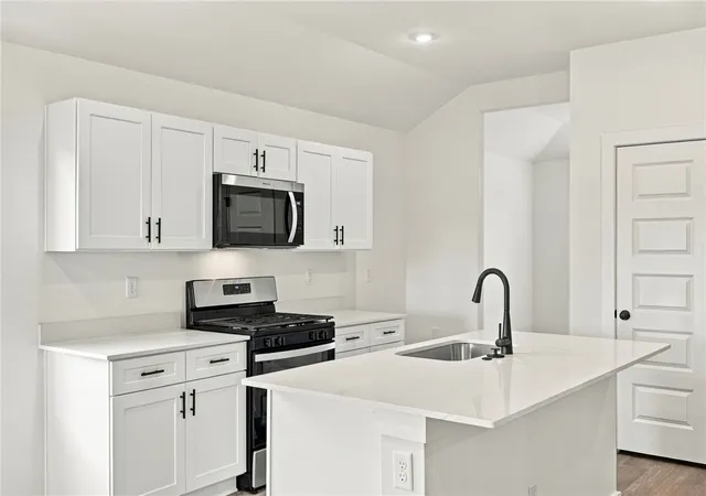 Photo 4 of Sale Pending at 4261 Orchid Ave, Springdale, AR 72764 | MLS# 1365085 | Listing updated on 2026-10-14