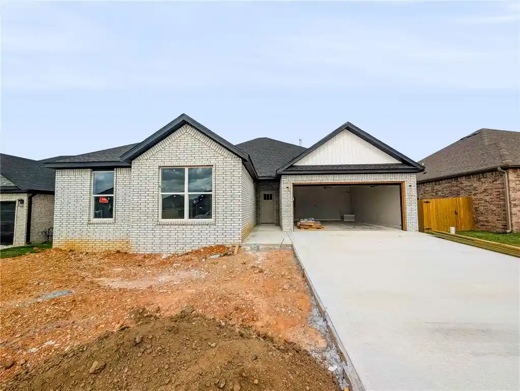 Single family home for sale at 6604 SW High Meadow Blvd, Bentonville, AR 72713 | MLS# 1365120