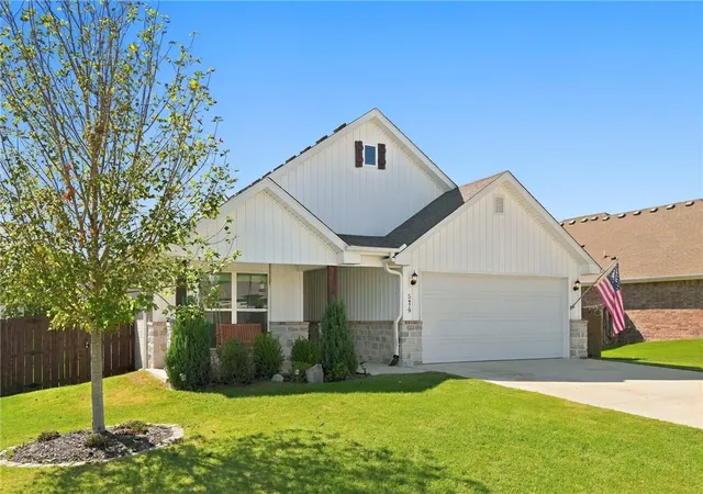 Photo 1 of Sale Pending at 5479 Clear Springs Ave, Springdale, AR 72762 | MLS# 1364443 | Listing updated on 2026-10-22