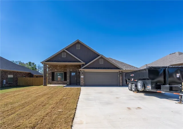 Photo 1 of Sale Pending at 829 S Mitchell Ave, Lincoln, AR 72744 | MLS# 1365205 | Listing updated on 2026-10-21
