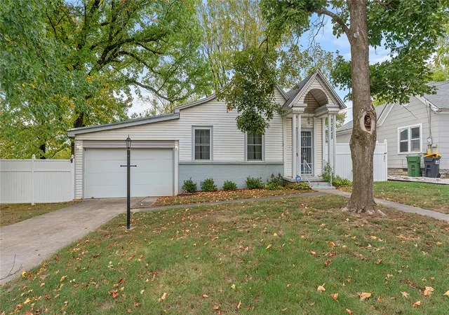 Photo 1 of Single family home for sale at 1114 S 4th Street, Rogers, AR 72756 | MLS# 1364766 | Listing updated on 2026-10-15