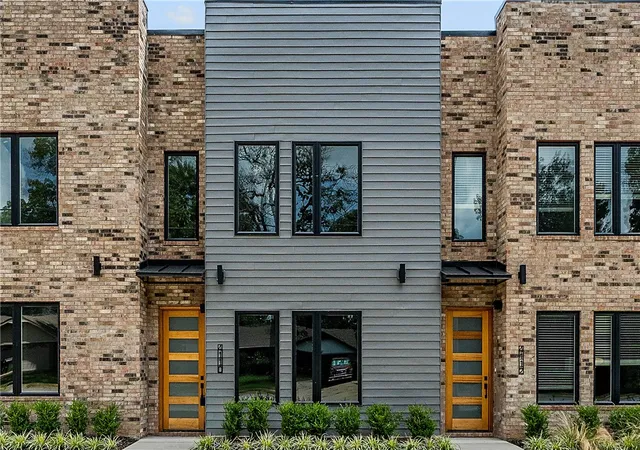 Photo 1 of Townhouse for sale at 4110 W Olive St, Rogers, AR 72756 | MLS# 1365113 | Listing updated on 2026-10-15