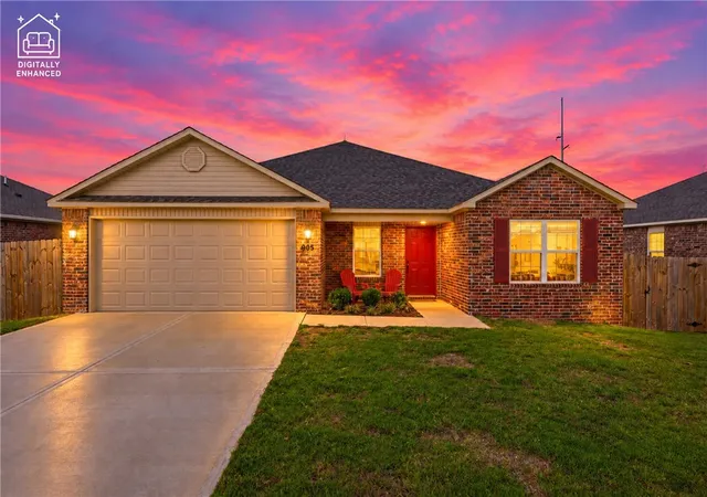 Photo 2 of Single family home for sale at 905 W Aiden Dr, Siloam Springs, AR 72761 | MLS# 1365261 | Listing updated on 2026-10-18