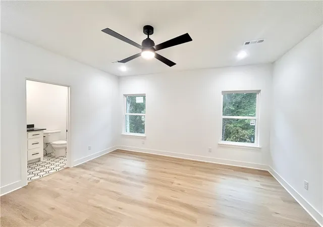 Photo 4 of Single family home for sale at 6 Dumfries Dr, Bella Vista, AR 72715 | MLS# 1365071 | Listing updated on 2026-10-16