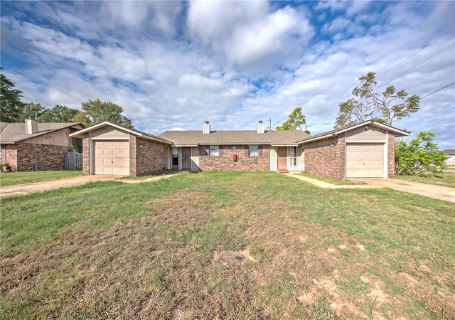 Photo 1 of Sale Pending at 1508 N A&b Pleasant St, Springdale, AR 72764 | MLS# 1365148 | Listing updated on 2026-10-21