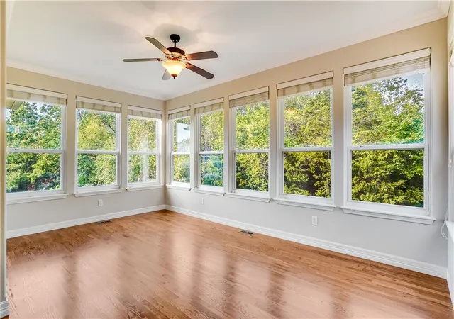 Photo 3 of Townhouse for sale at 18 Brighton Ln, Bella Vista, AR 72715 | MLS# 1365169 | Listing updated on 2026-10-21