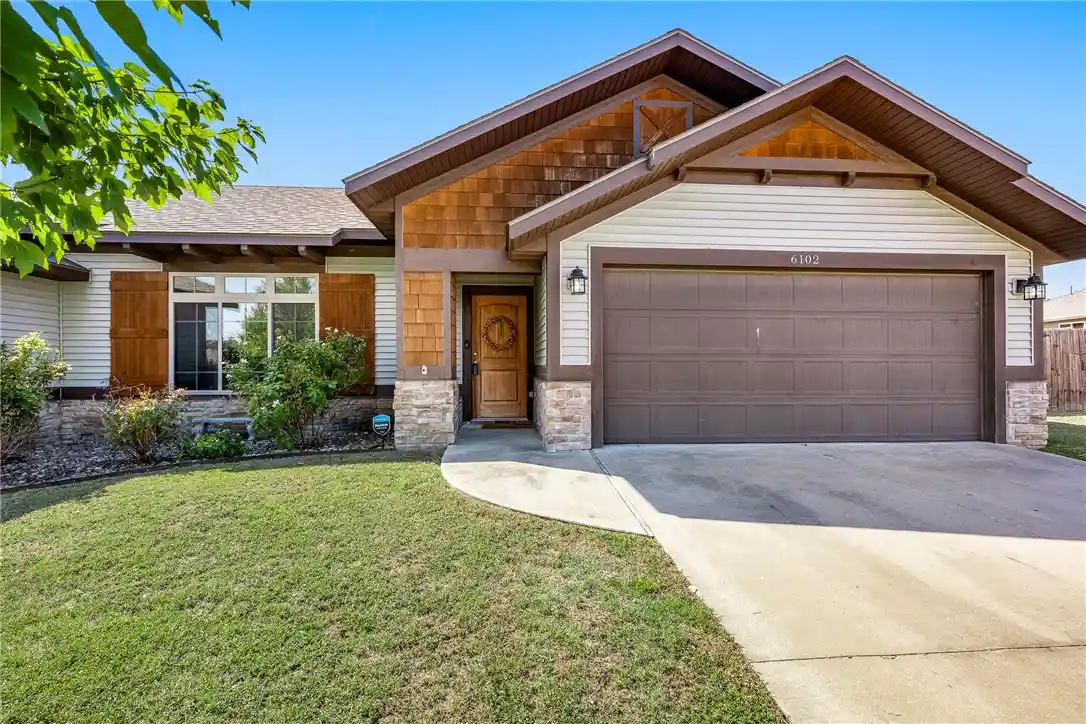 Single family home for sale at 6102 SW Thorney Cvs, Bentonville, AR 72713 | MLS# 1364679