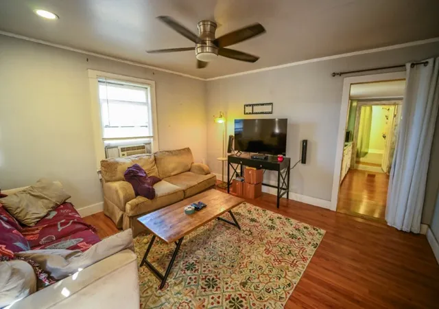 Photo 3 of Single family home for sale at 321 W Oak St, Rogers, AR 72756 | MLS# 1365408 | Listing updated on 2026-10-19
