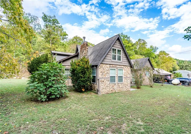 Photo 1 of Single family home for sale at 21344 S Highway 16, Siloam Springs, AR 72761 | MLS# 1365330 | Listing updated on 2026-10-16