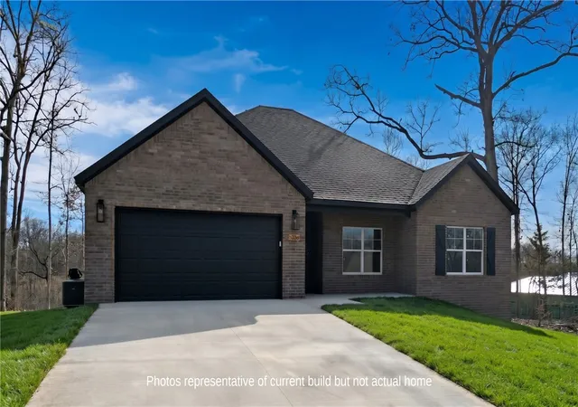 Photo 1 of Single family home for sale at 18 Spennymoor Dr, Bella Vista, AR 72714 | MLS# 1365032 | Listing updated on 2026-10-16