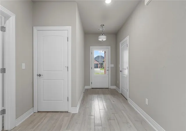 Photo 3 of Single family home for sale at 6702 Basswood Ave, Bentonville, AR 72713 | MLS# 1365444 | Listing updated on 2026-10-16