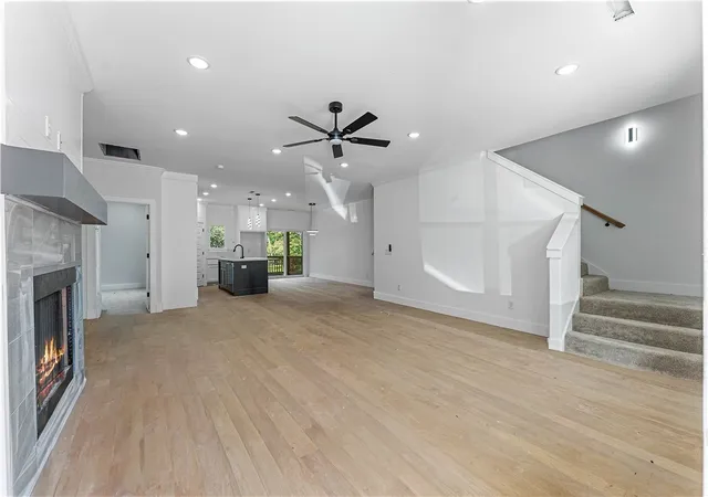 Photo 4 of Single family home for sale at 9 Glasgow Dr, Bella Vista, AR 72715 | MLS# 1365274 | Listing updated on 2026-10-17