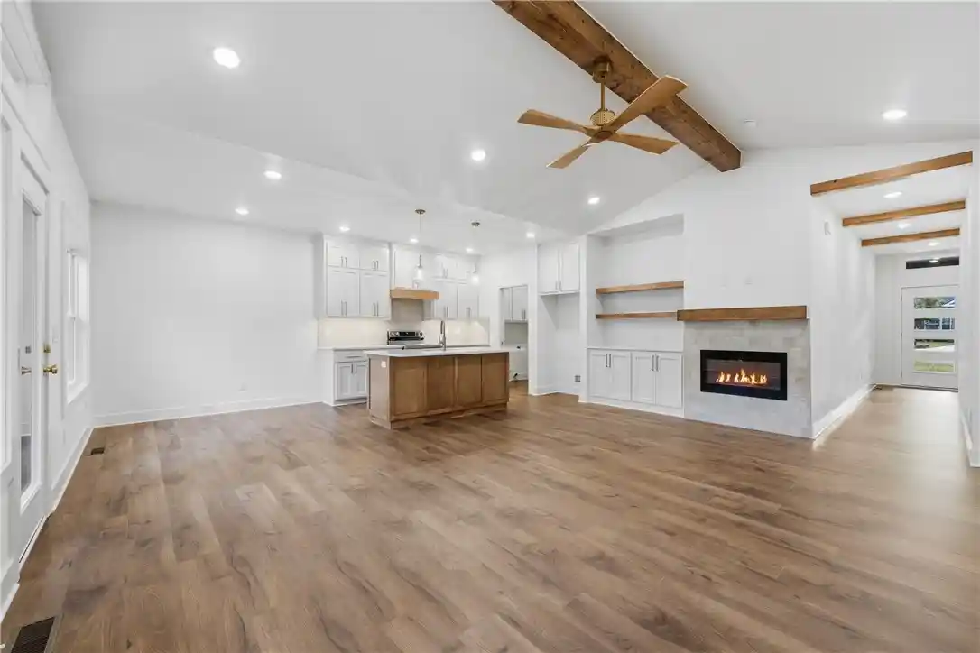 Photo 2 of Single family home for sale at 12 Portpatrick Ln, Bella Vista, AR 72715 | MLS# 1365450 | Listing updated on 2026-10-28