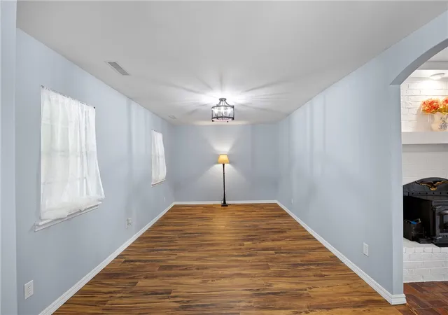 Photo 4 of Single family home for sale at 122 W Circle Dr, Clarksville, AR 72830 | MLS# 1365487 | Listing updated on 2026-10-17