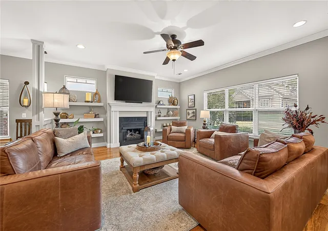 Photo 3 of Single family home for sale at 5808 W Willow St, Rogers, AR 72758 | MLS# 1365489 | Listing updated on 2026-10-19