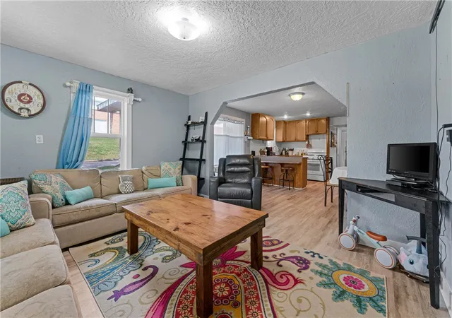 Photo 3 of Single family home for sale at 314 Park Ave, Huntsville, AR 72740 | MLS# 1365411 | Listing updated on 2026-10-17