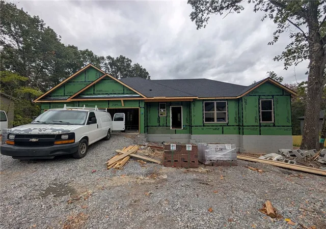 Photo 1 of Single family home for sale at 11 Angus Ln, Bella Vista, AR 72715 | MLS# 1365507 | Listing updated on 2026-10-18