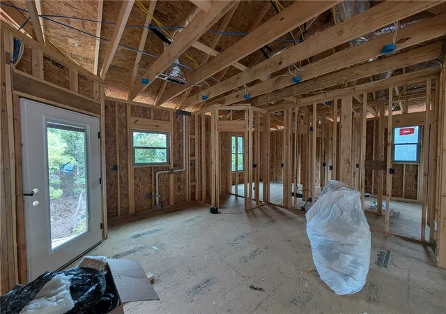 Photo 4 of Single family home for sale at 11 Angus Ln, Bella Vista, AR 72715 | MLS# 1365507 | Listing updated on 2026-10-18
