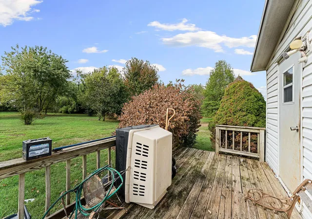Photo 4 of Manufactured home for sale at 963 NW Peterson Rd, Bentonville, AR 72713 | MLS# 1365414 | Listing updated on 2026-10-18