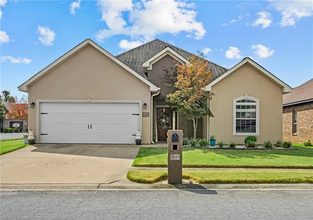 Photo 1 of Single family home for sale at 5529 Village Tr, Benton, AR 72019 | MLS# 1365517 | Listing updated on 2026-10-18
