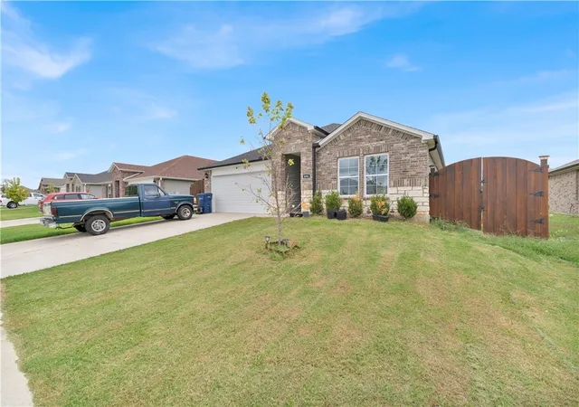 Photo 1 of Single family home for sale at 606 Dusty Ln, Siloam Springs, AR 72761 | MLS# 1365518 | Listing updated on 2026-10-18