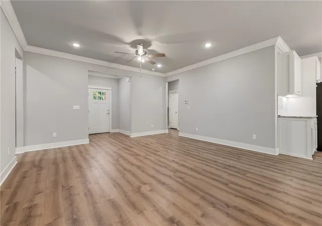 Photo 3 of Single family home for sale at 6 Ellwood Cir, Bella Vista, AR 72715 | MLS# 1365522 | Listing updated on 2026-10-29