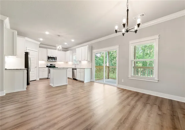 Photo 4 of Single family home for sale at 6 Ellwood Cir, Bella Vista, AR 72715 | MLS# 1365522 | Listing updated on 2026-10-29