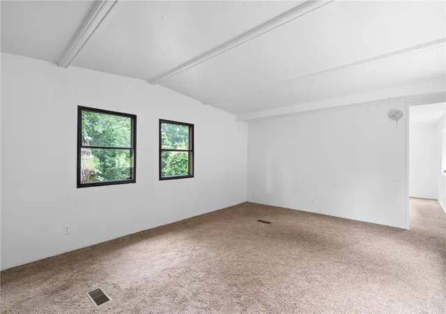 Photo 3 of Manufactured home for sale at 310 Lacy St, Siloam Springs, AR 72761 | MLS# 1365472 | Listing updated on 2026-10-19