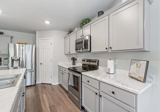 Photo 3 of Single family home for sale at 820 S Excelsior Dr, Siloam Springs, AR 72761 | MLS# 1365552 | Listing updated on 2026-10-19