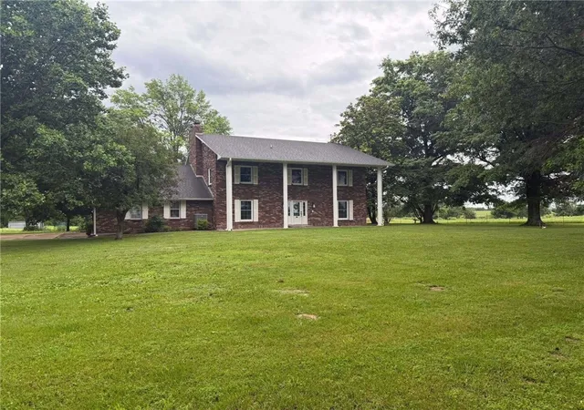 Photo 2 of Single family home for sale at 2134 US Hwy 60, Pierce City, MO 65723 | MLS# 1365607 | Listing updated on 2026-10-19