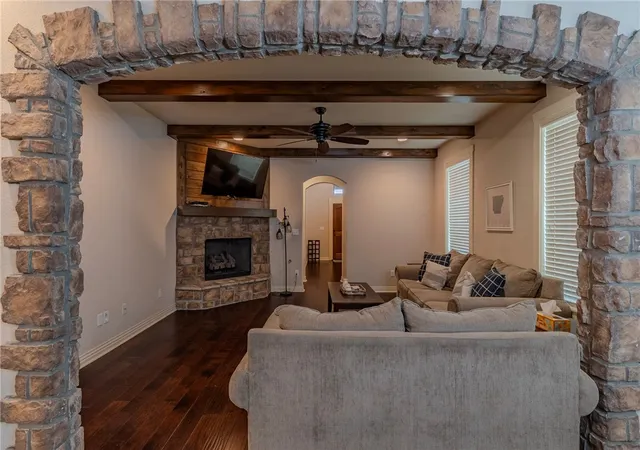 Photo 2 of Single family home for sale at 562 N Salem Rd, Fayetteville, AR 72704 | MLS# 1365439 | Listing updated on 2026-10-20