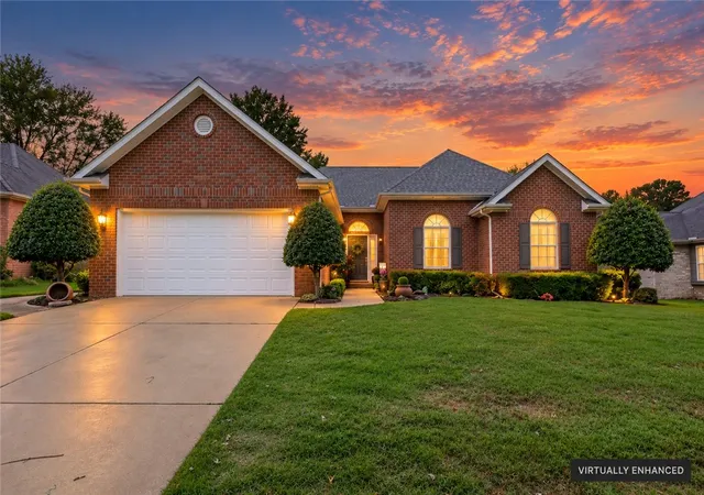 Single family home for sale at 5302 S 44th Street, Rogers, AR 72758 | MLS# 1365519