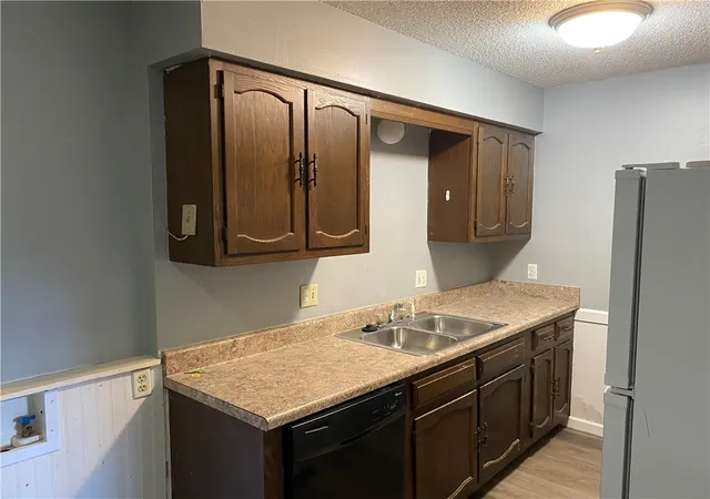 Photo 3 of House for sale at 624 Troy St, Harrison, AR 72601 | MLS# 1365627 | Listing updated on 2026-10-20
