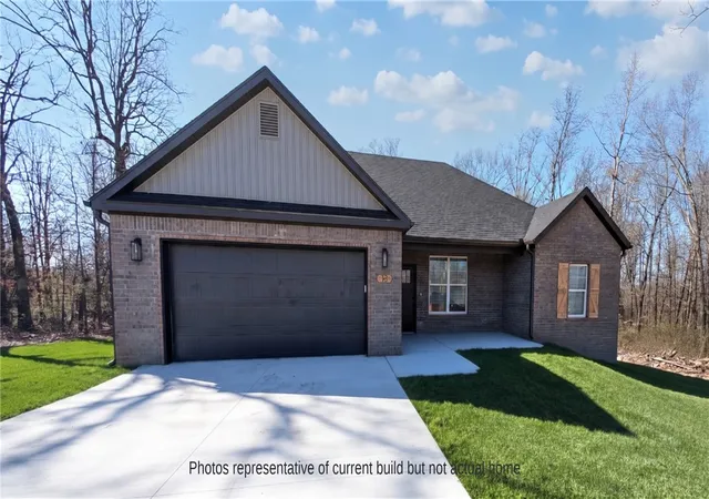 Photo 1 of Single family home for sale at 113 Selkirk, Bella Vista, AR 72715 | MLS# 1365103 | Listing updated on 2026-10-20
