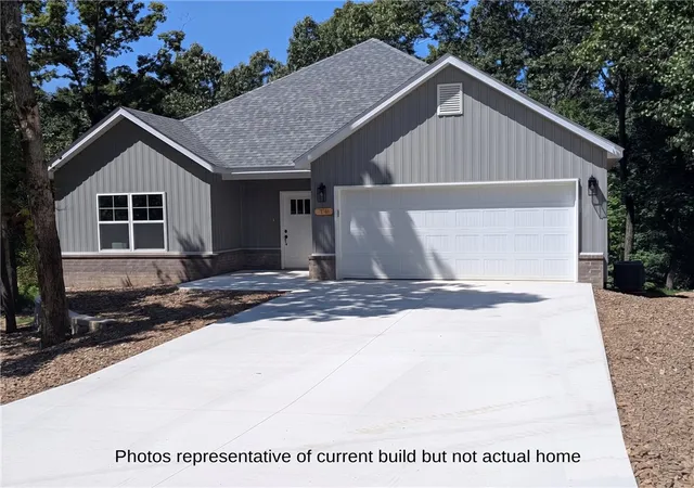 Photo 1 of Single family home for sale at 5 Wakefield Ln, Bella Vista, AR 72715 | MLS# 1365013 | Listing updated on 2026-10-27