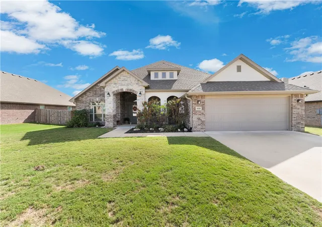 Photo 1 of Single family home for sale at 1020 Winesap Dr, Bentonville, AR 72712 | MLS# 1365724 | Listing updated on 2026-10-20