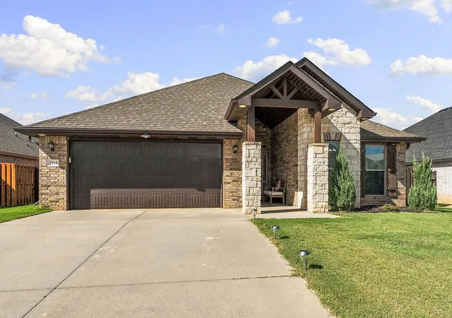 Photo 3 of Single family home for sale at 2511 Jazz Ave, Bentonville, AR 72712 | MLS# 1364881 | Listing updated on 2026-10-28