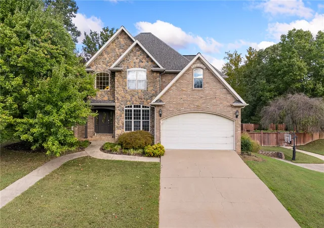 Photo 1 of Single family home for sale at 2809 Dry Branch Dr, Harrison, AR 72601 | MLS# 1365591 | Listing updated on 2026-10-27