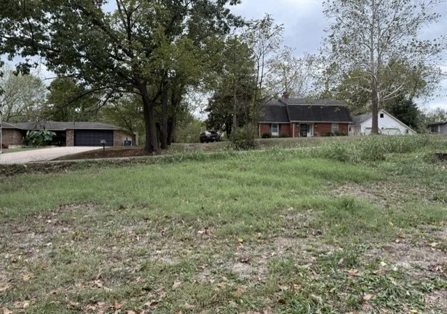Photo 4 of Land for sale at 216 W South St, Neosho, MO 64850 | MLS# 1365753 | Listing updated on 2026-10-20