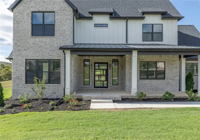 Photo 3 of Single family home for sale at 669 Knollwood Dr, Goshen, AR 72703 | MLS# 1364744 | Listing updated on 2026-10-21