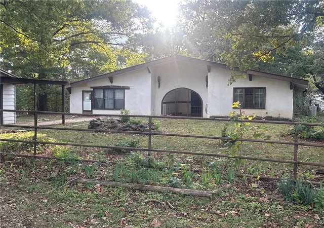 Single family home for sale at 2703 Walton Ln, Harrison, AR 72601 | MLS# 1365777